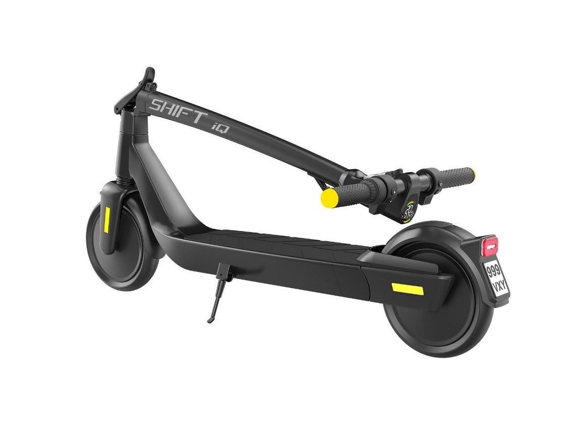 E-Scooter seitlich zusammengeklappt